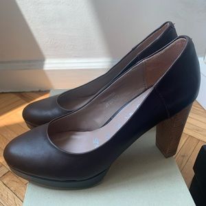 Killah women’s heels, brown, 6.5